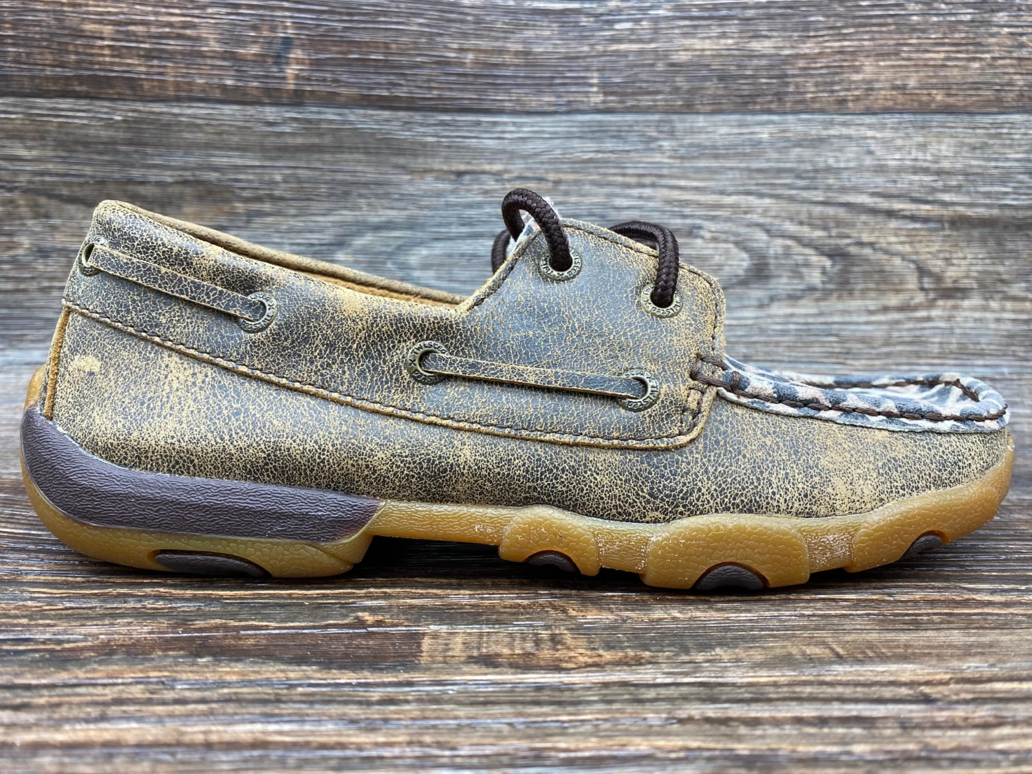 Wdm0057 Women's Distressed Leopard Print Driving Moc By Twisted X - Image 2