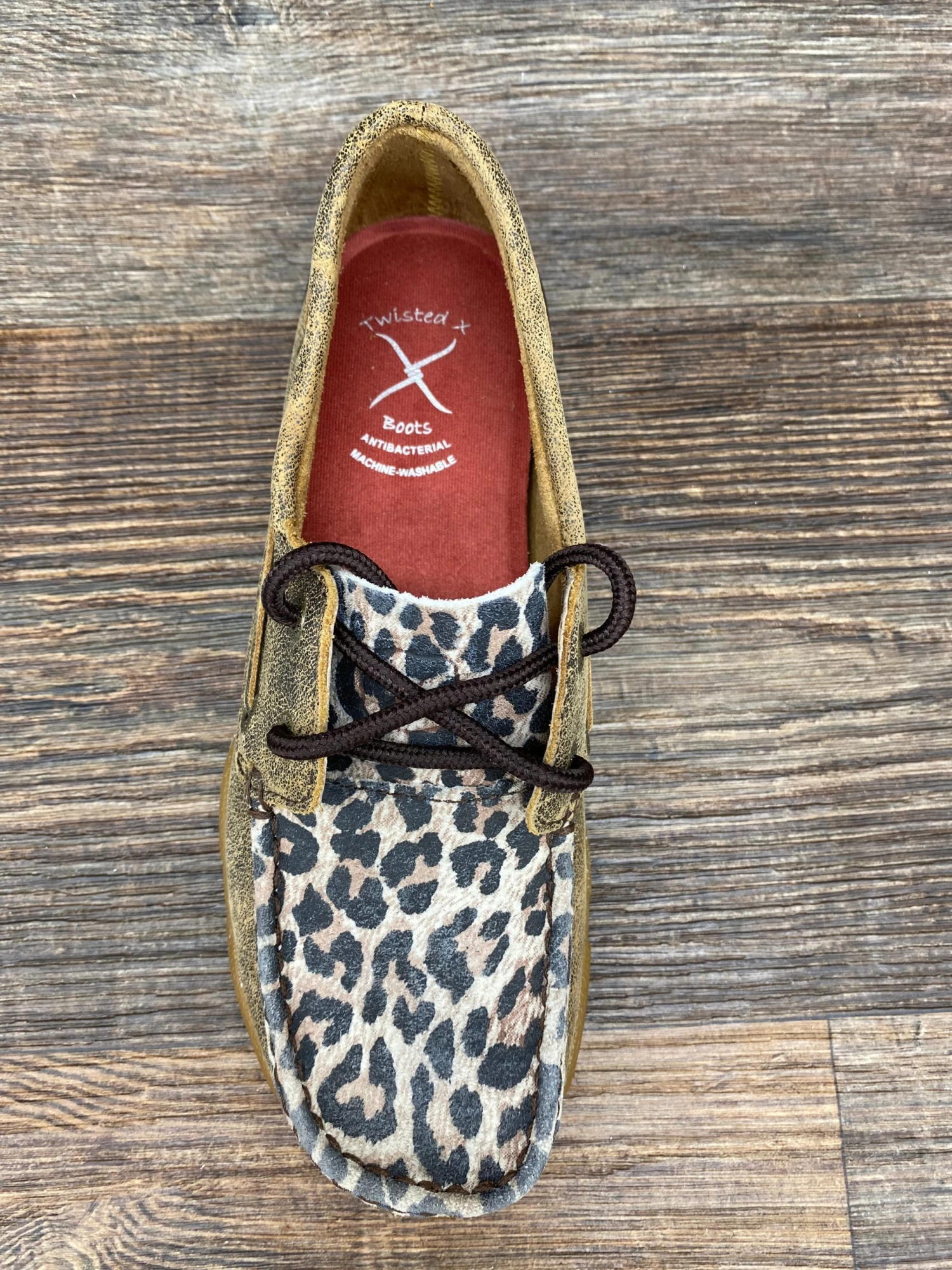 Wdm0057 Women's Distressed Leopard Print Driving Moc By Twisted X - Image 3