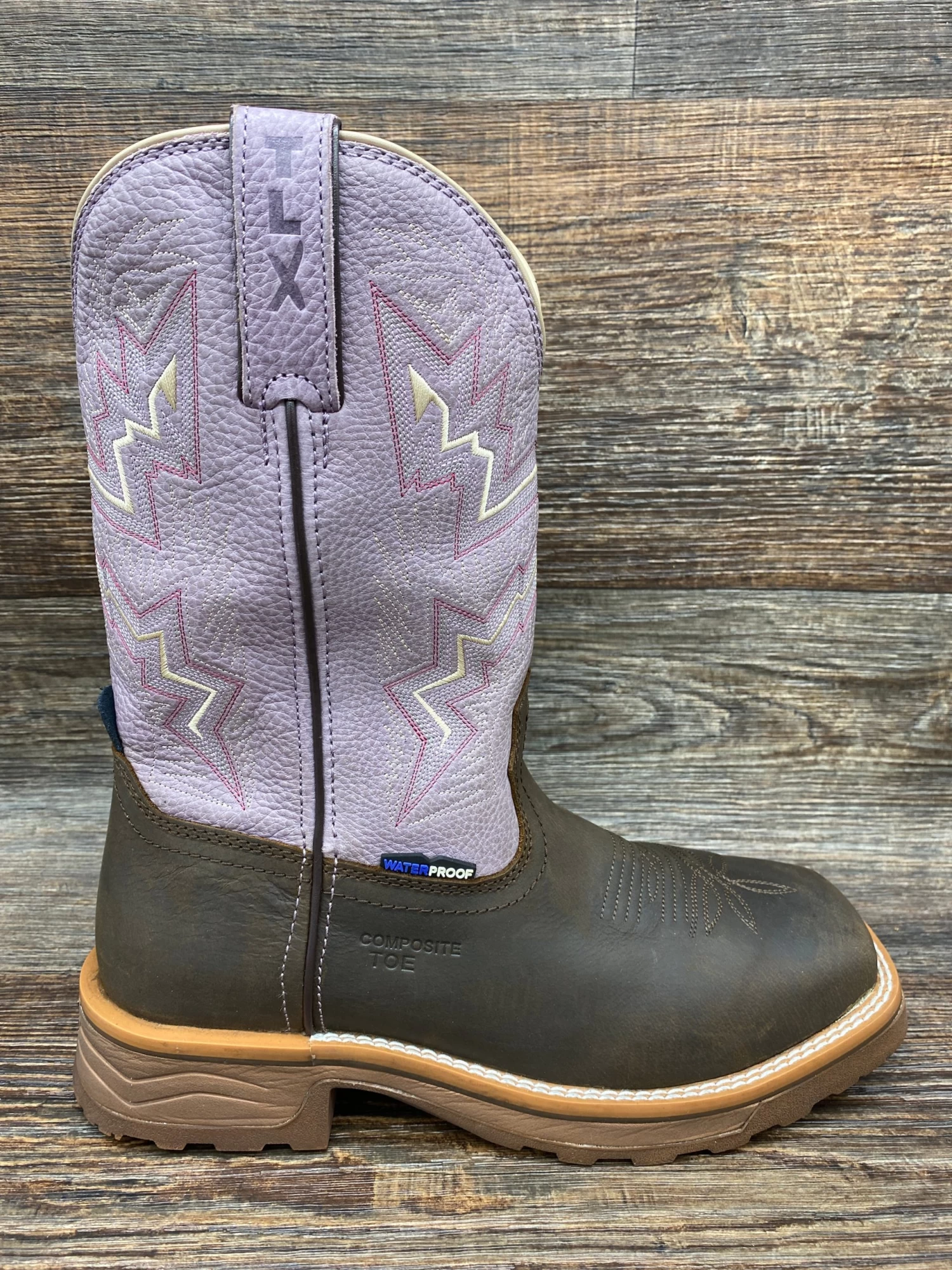 Tw3421 Women's Lumen Composite Toe Work Boot By Tony Lama - Image 2