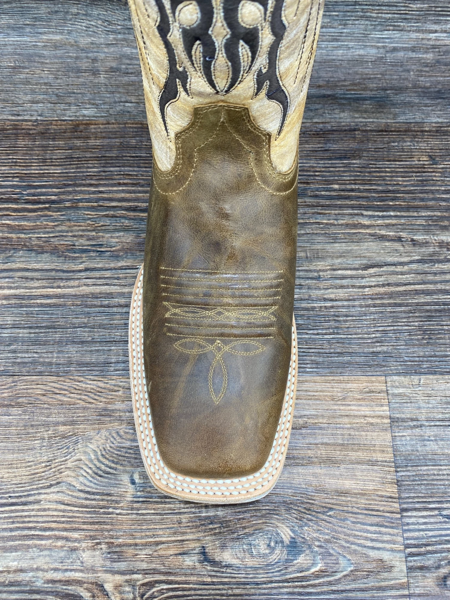 10018306 Men's Mesteno Square Toe Western Boot By Ariat - Image 3