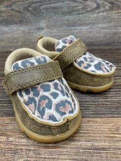 Ica0007 Infant & Toddler Leopard Print Driving Moc By Twisted X