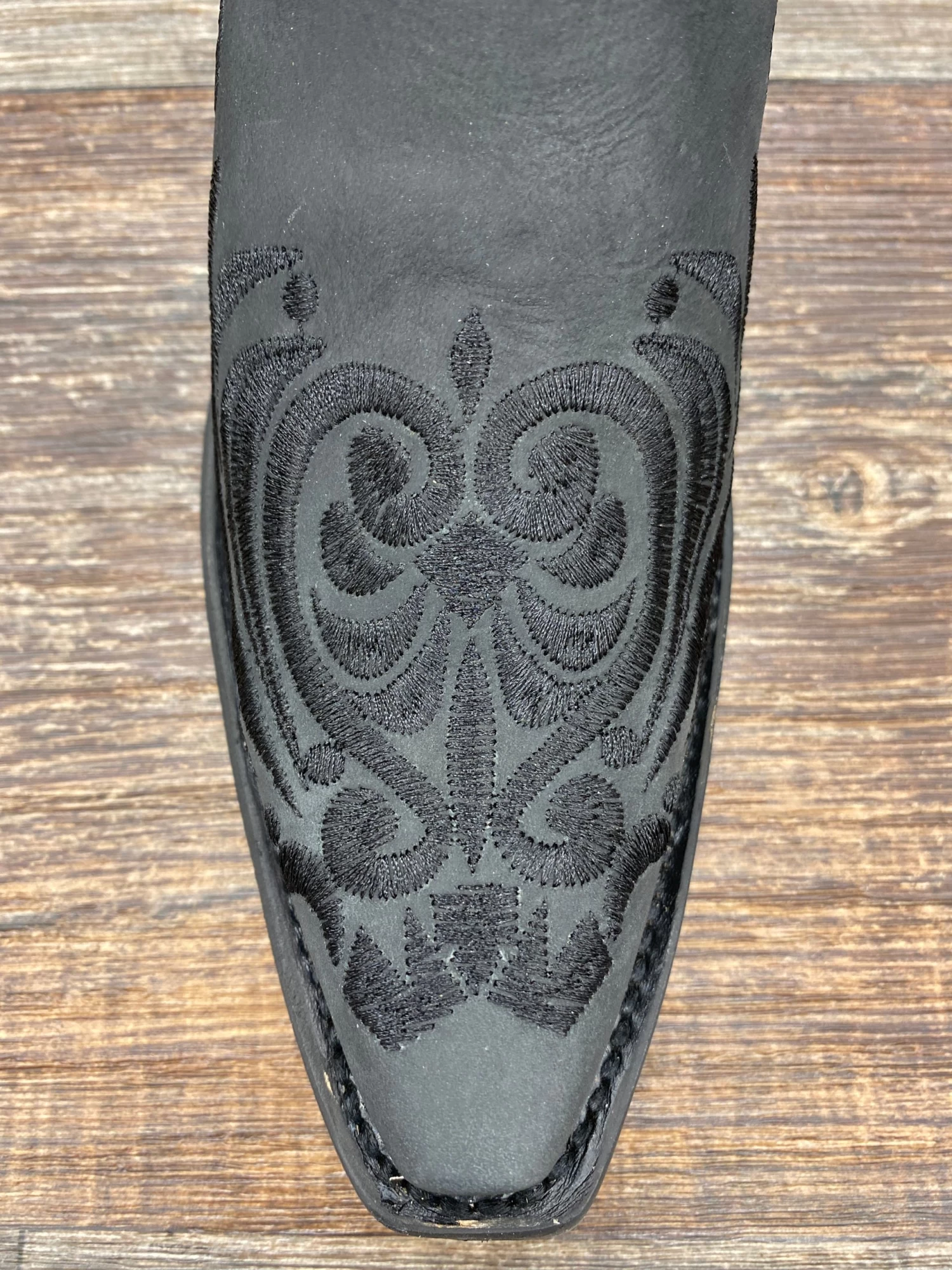L5433 Women's Circle-G Black Filigree Snip Toe Western Boot By Corral - Image 3