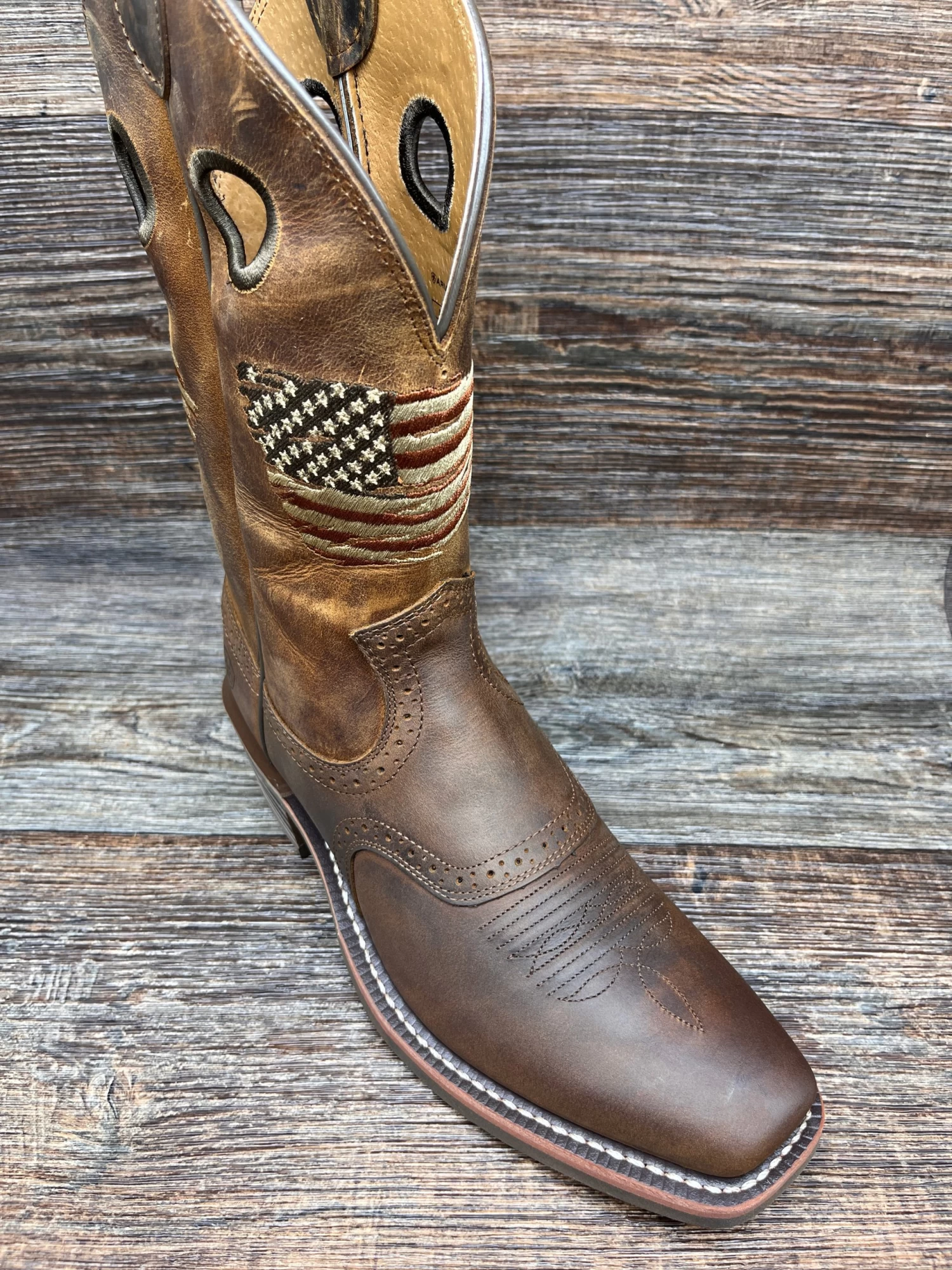 Ariat 10040348 Men's Roughstock Patriot Square Toe Western Boot - Image 2