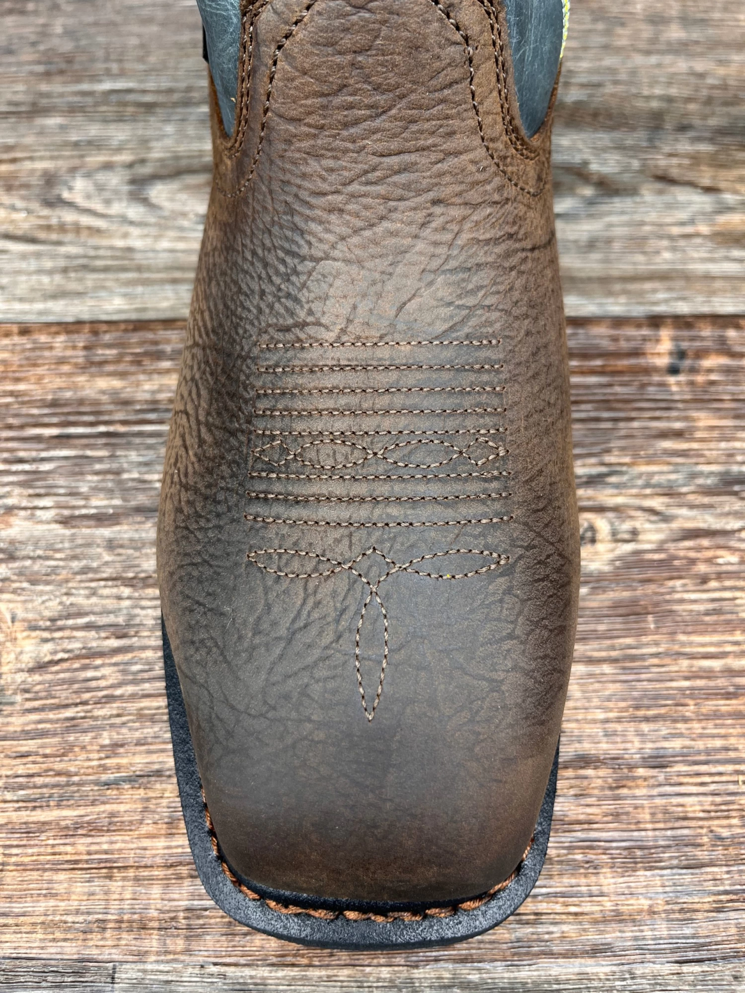 10038924 Men's Waterproof Carbon Safety Toe WorkHog XT With BOA System By Ariat - Image 3