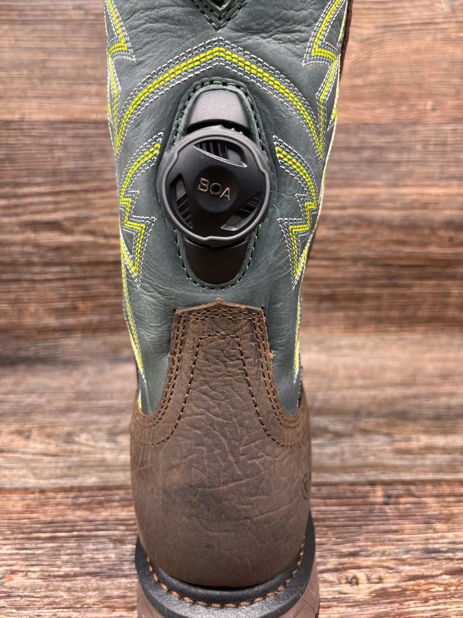 10038924 Men's Waterproof Carbon Safety Toe WorkHog XT With BOA System By Ariat - Image 4