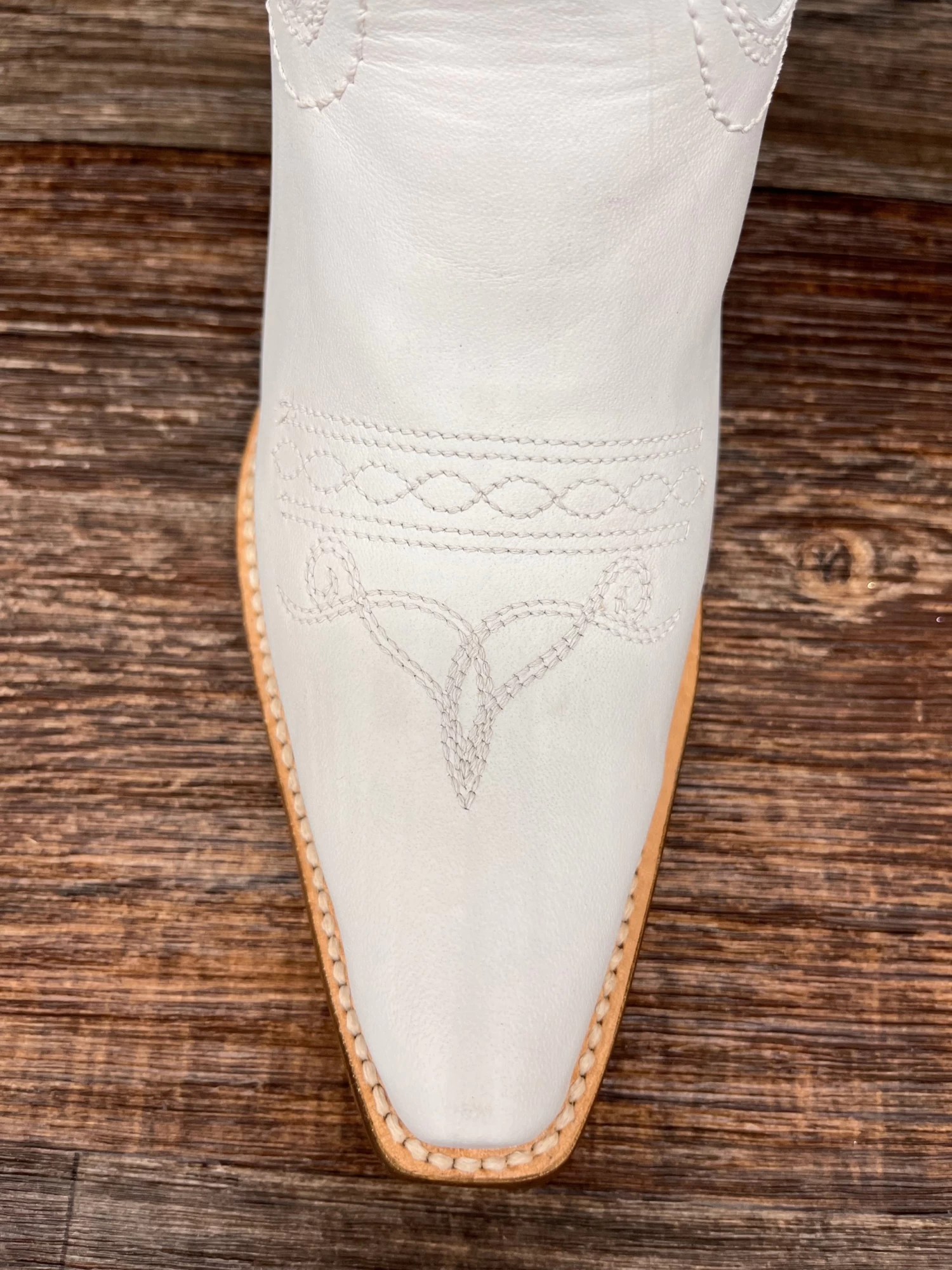 Z5046 Women's Snip Toe Western Boot By Corral - Image 3