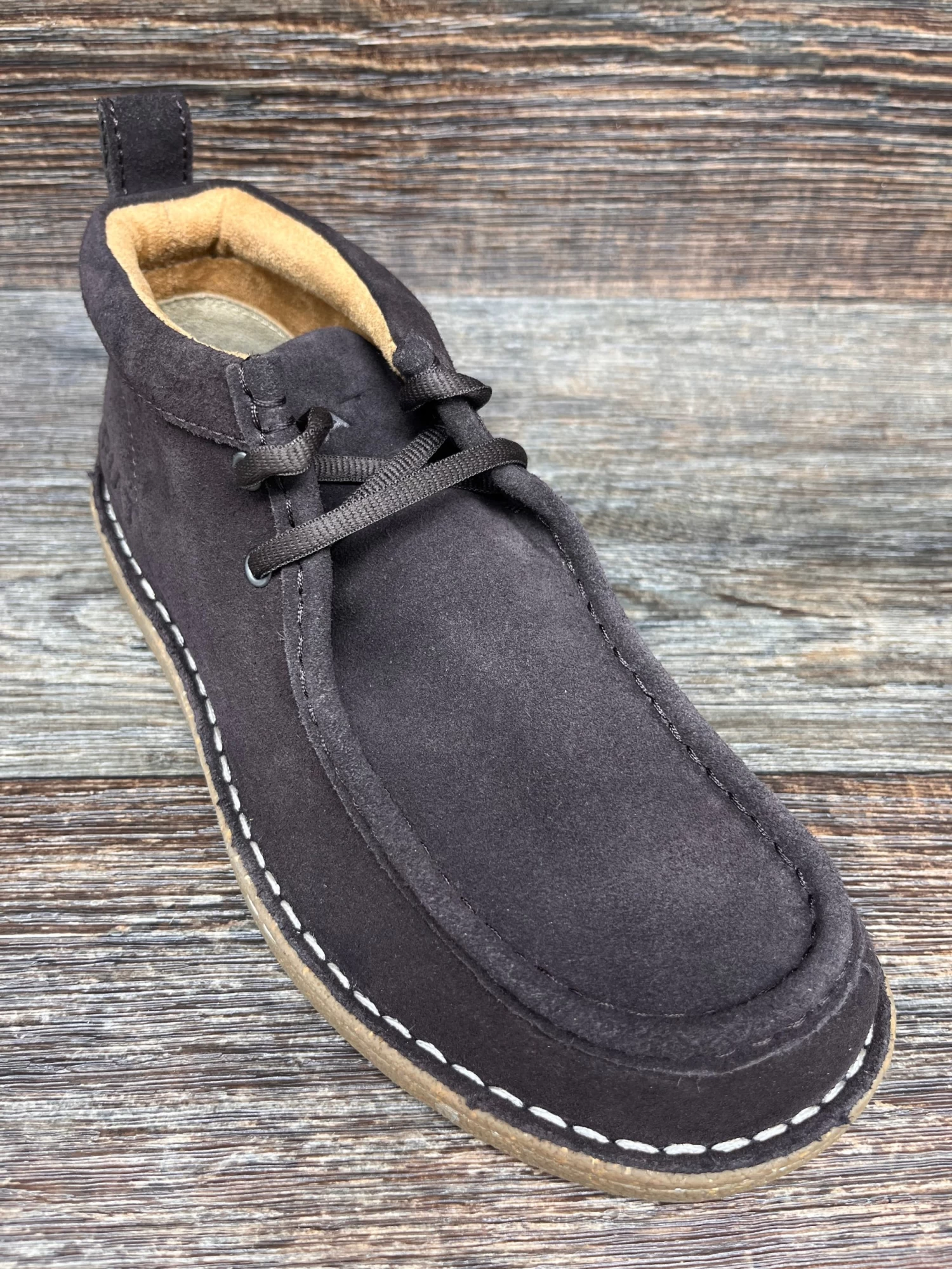 10044601 Men's Clean Country Casual Shoe By Ariat