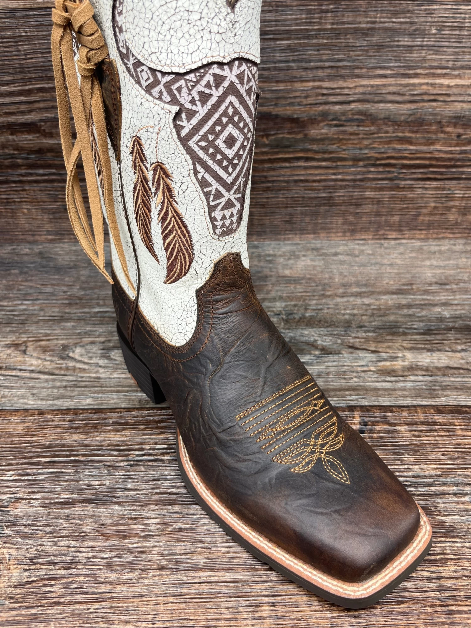 10044434 Women's Round Up Southwest StretchFit Western Boot By Ariat - Image 2