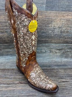 A3671 Womenâs Inlay & Embroidery Snip Toe Western Boot By Corral